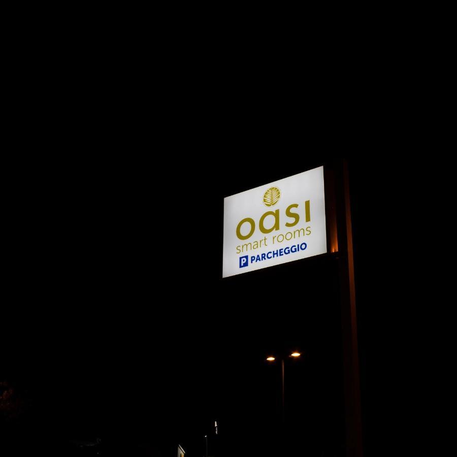 Oasi Smart Rooms カルタニッセッタ エクステリア 写真